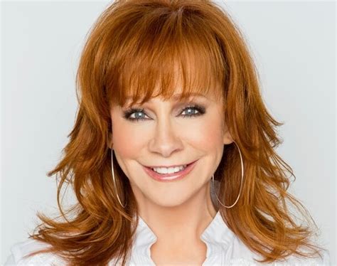 reba mcentire age and height